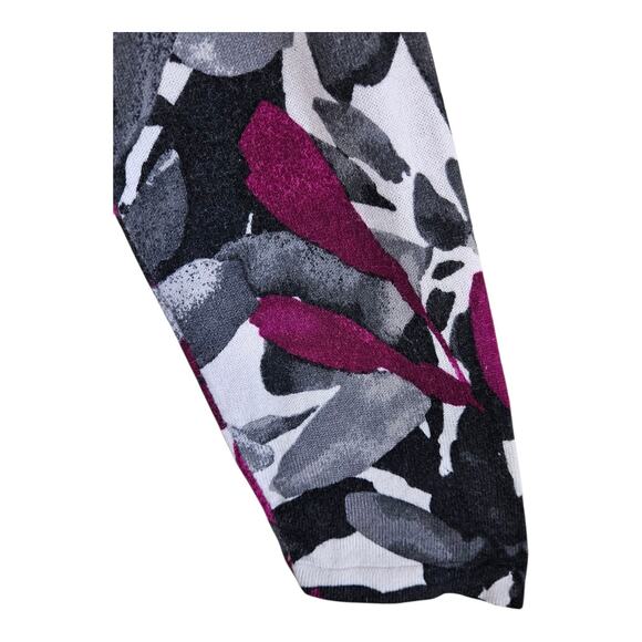 CHICO'S 1 Women's 8 10 Sweater Artsy Floral Purple Black Hint Of Cashmere 40" - Picture 4 of 7